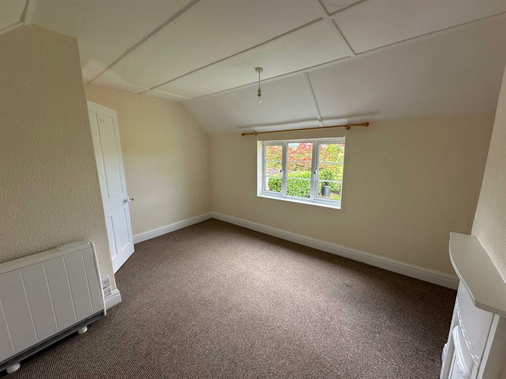 Bedroom 3, photo 2.jpg