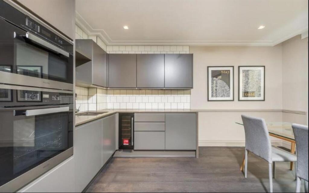 Queens Wharf,, 2, Crisp Road London, London, W6 9N