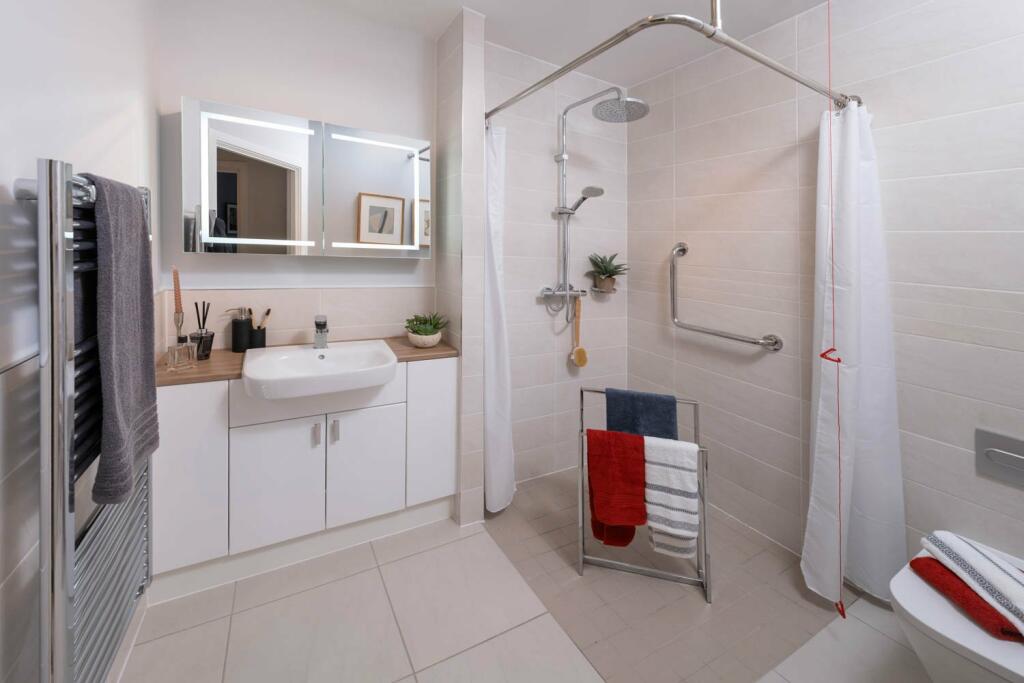 Watson Place, Chipping Norton - Typical Shower Room 