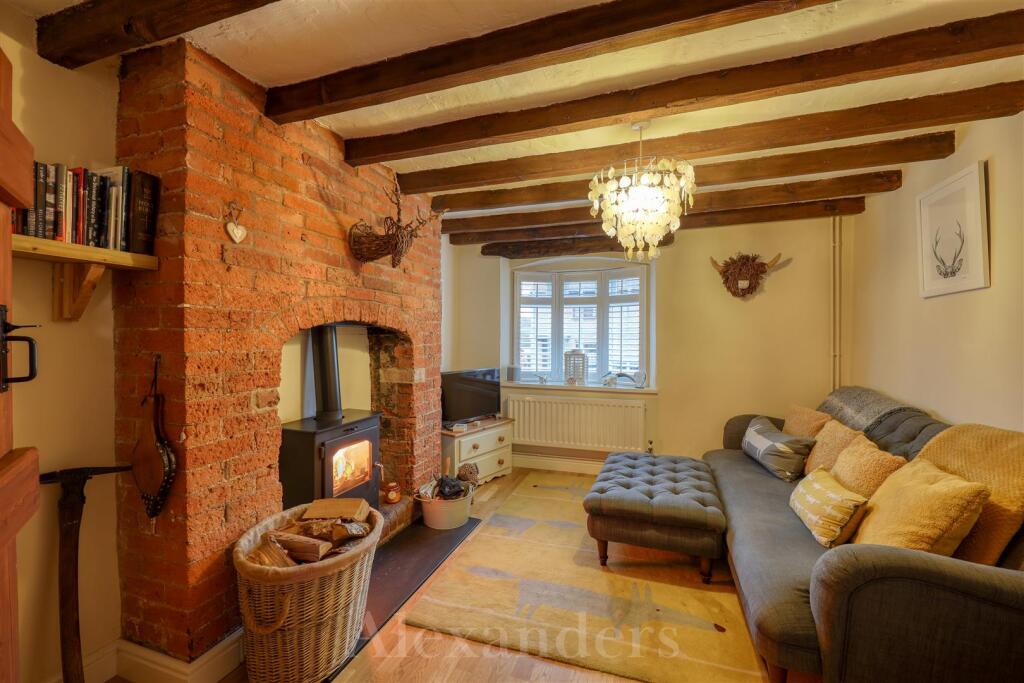 12 Main Street-09.jpg