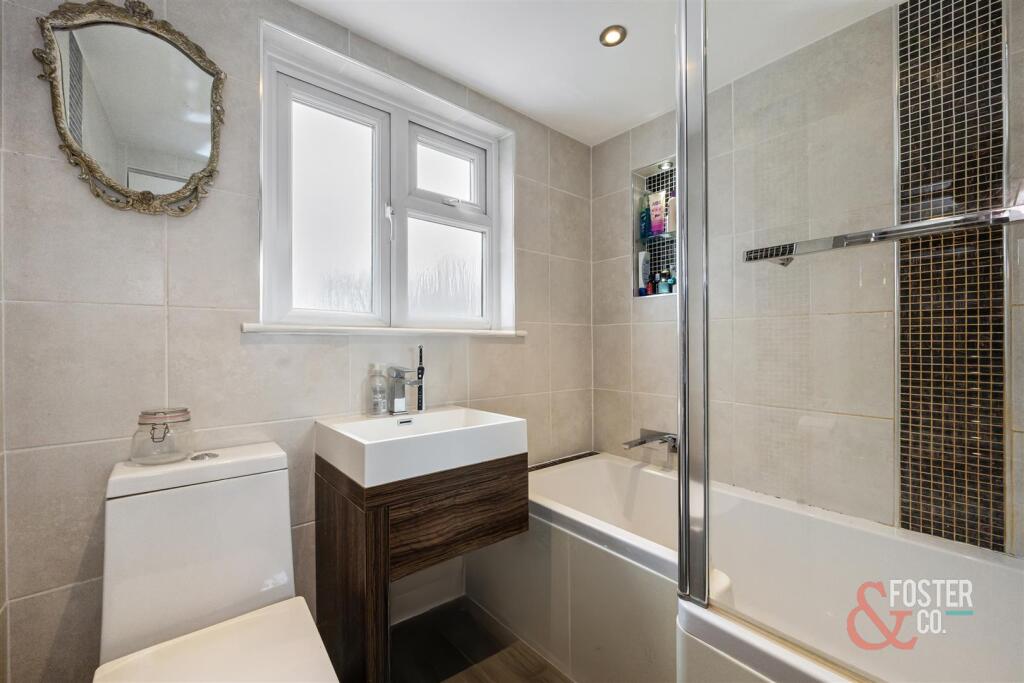 St Catherines Terrace, 1 Flat 4-009.jpg