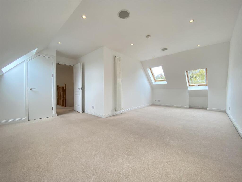Office/Bedroom 6