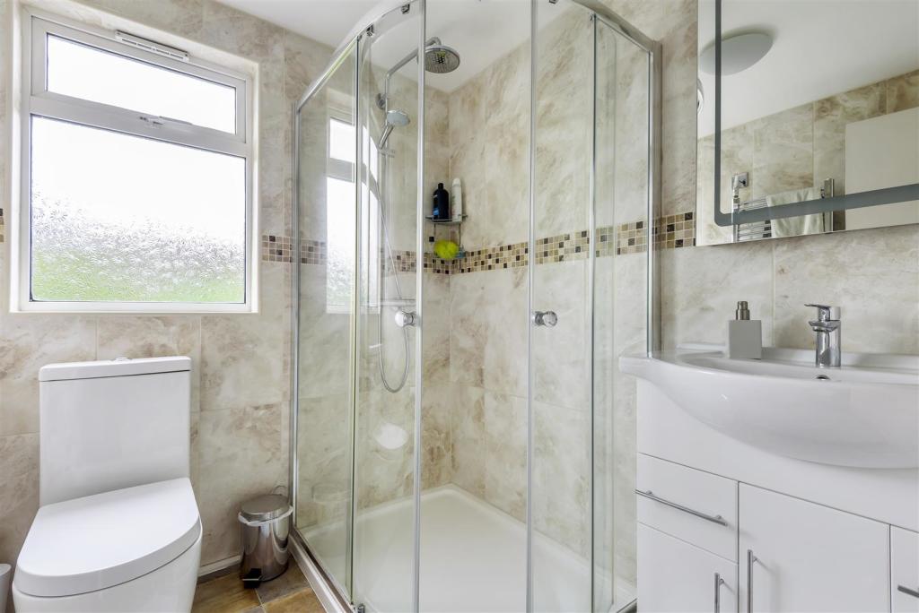 En uite Shower Room.jpg
