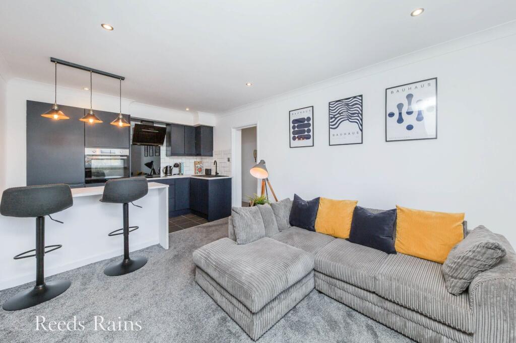 Living/ Dining Kitch