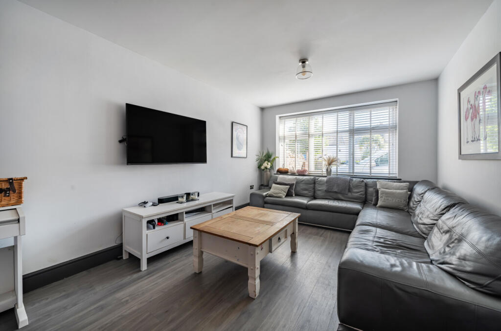 63-681cdef091d58-...