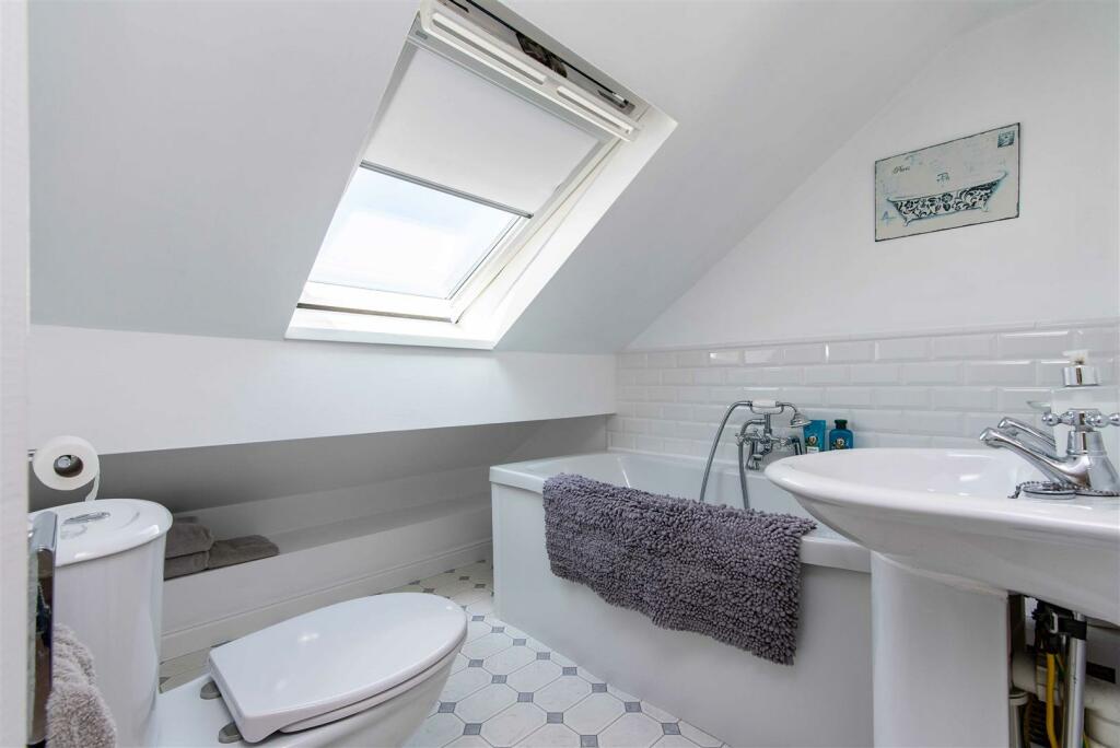 186 ruddingtonlane-low-34.jpg