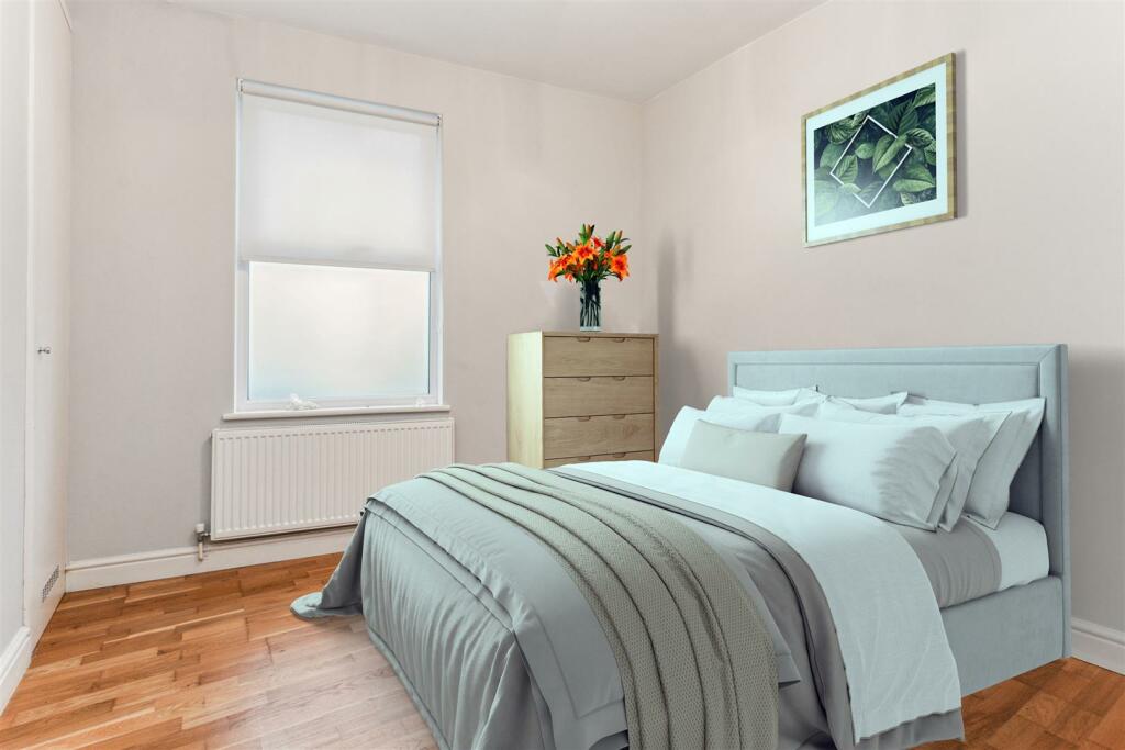 104a Coverton Road bedroom 1 - v.jpg