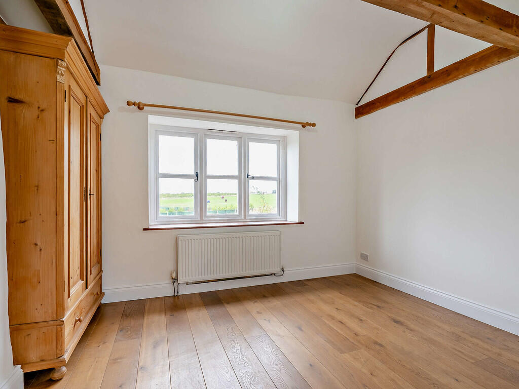 8666823-interior0...
