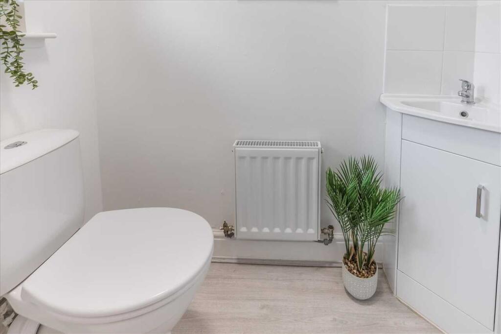 Lower Level WC
