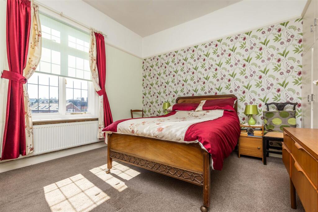 Northcote House, 45, Bingham Road Radcliffe-On-Tre