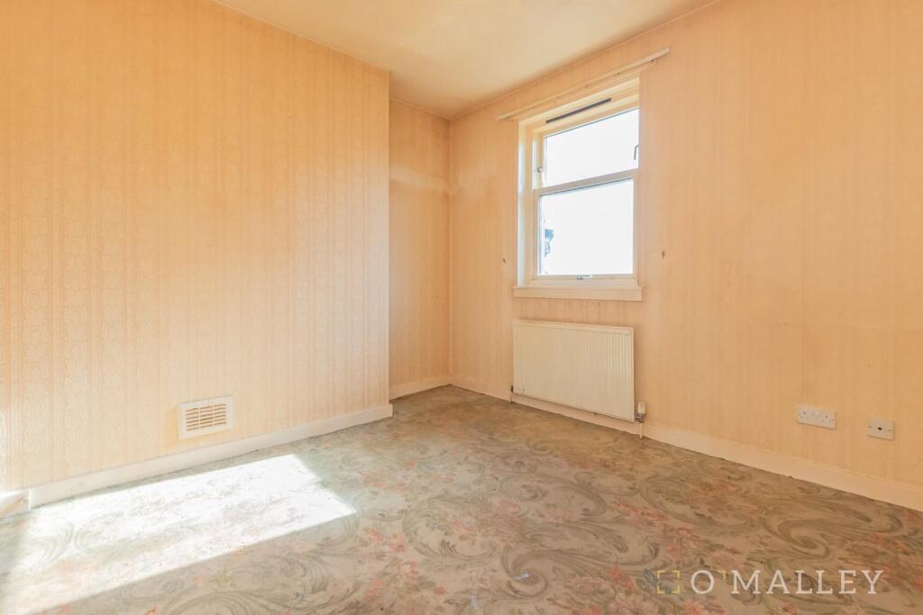 20. Bedroom 3 2.jpg