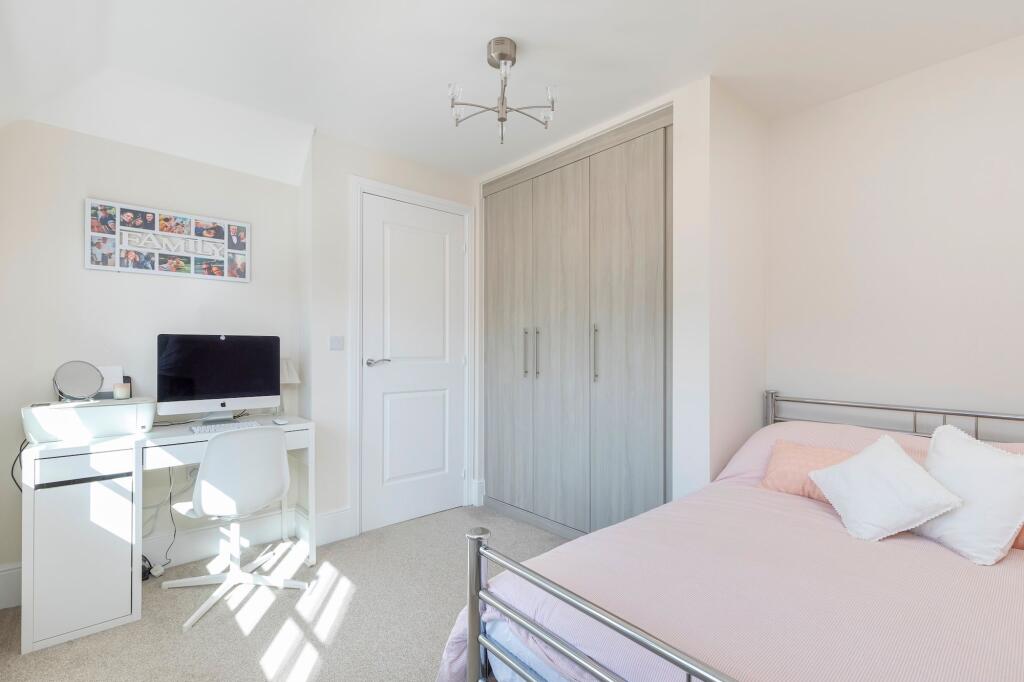 Second bedroom