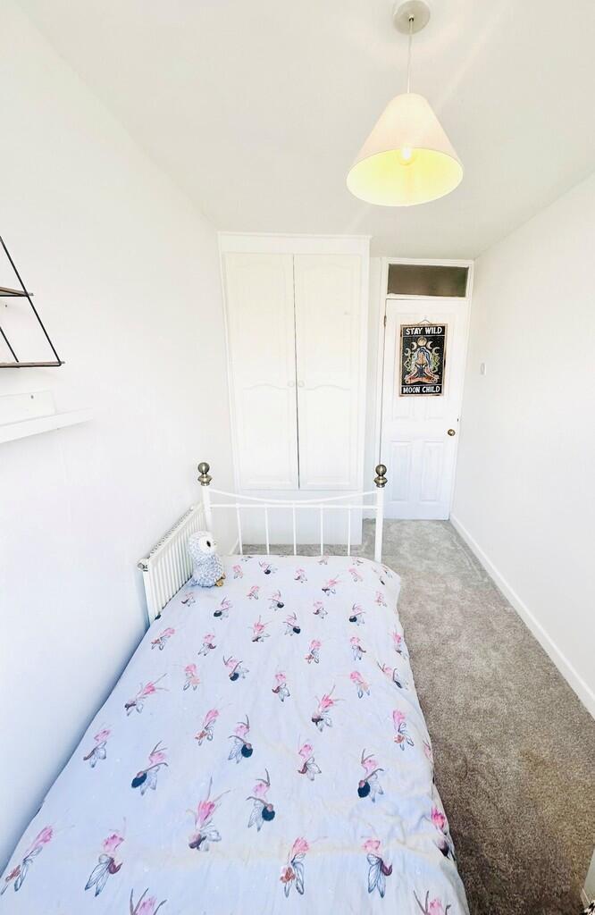 Castle Close - Ne...