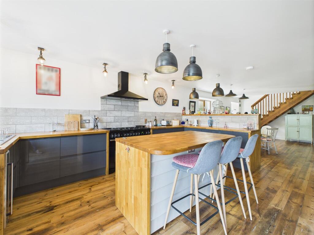 Kitchen/Diner/Lounge