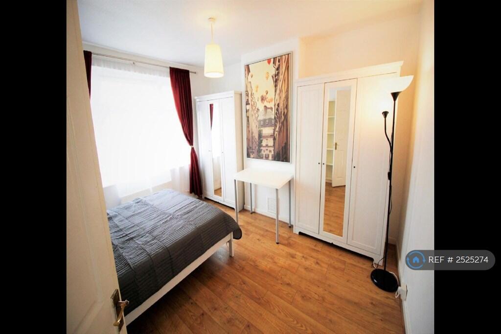 Large Double Bed Room