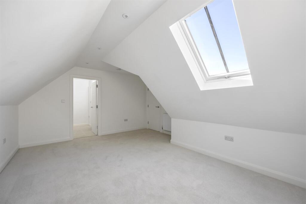 Northcourt Road, Northcourt House-003.JPG