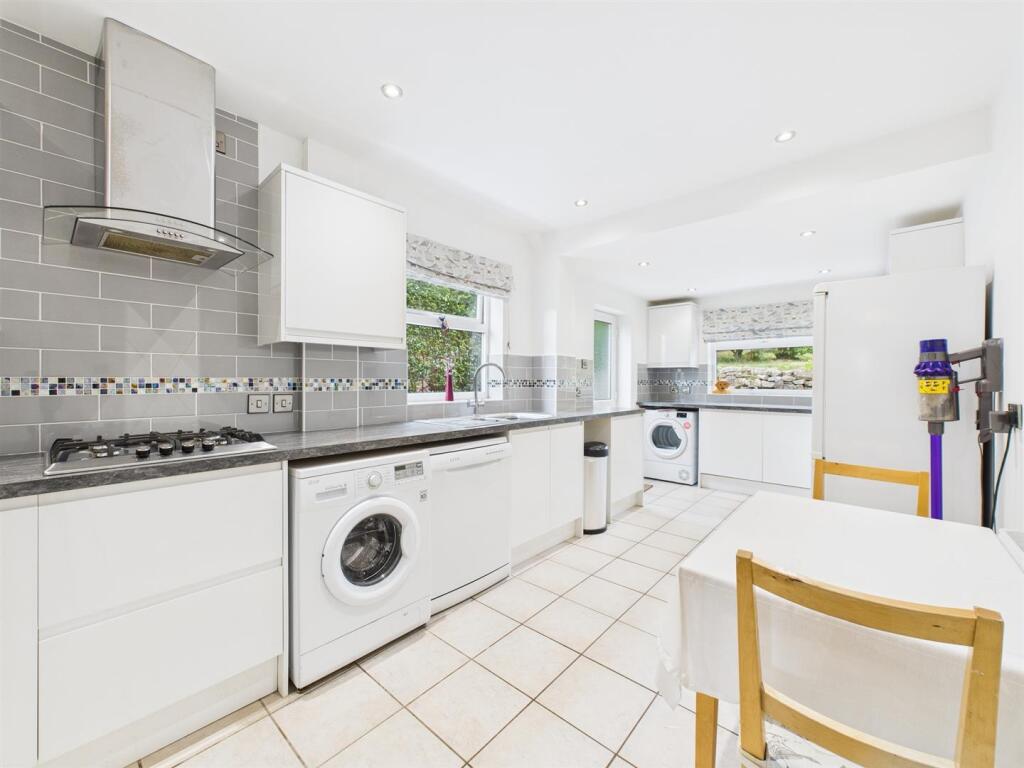 Extended Fitted Kitchen