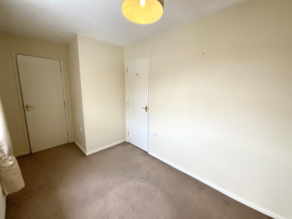 29 Chatterton bed...