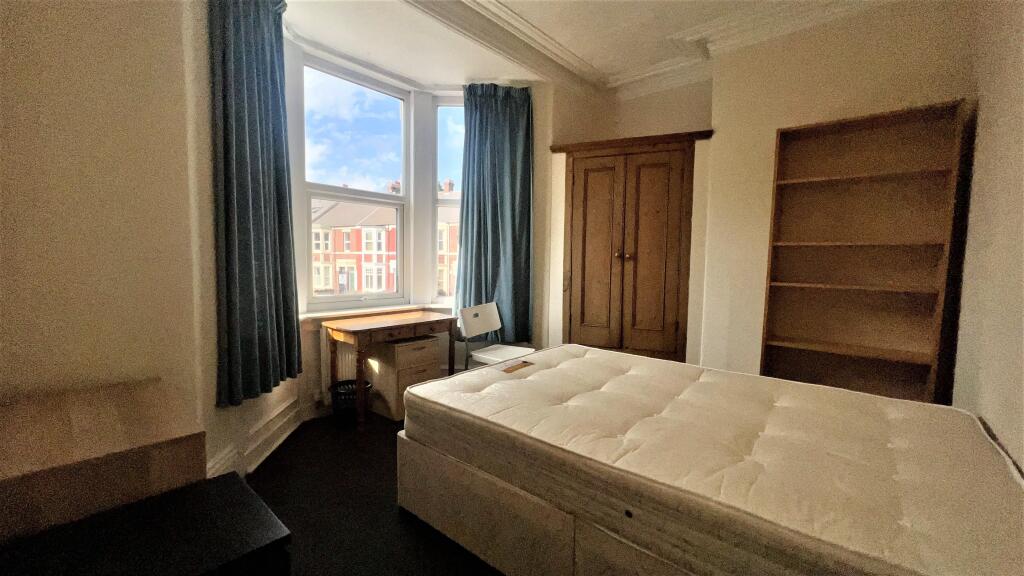 student bedroom 2 sa