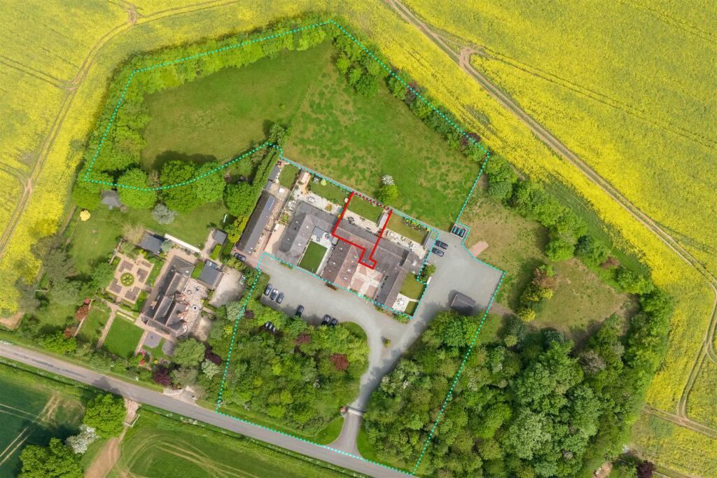 3 Poplars Yard, Shuttington