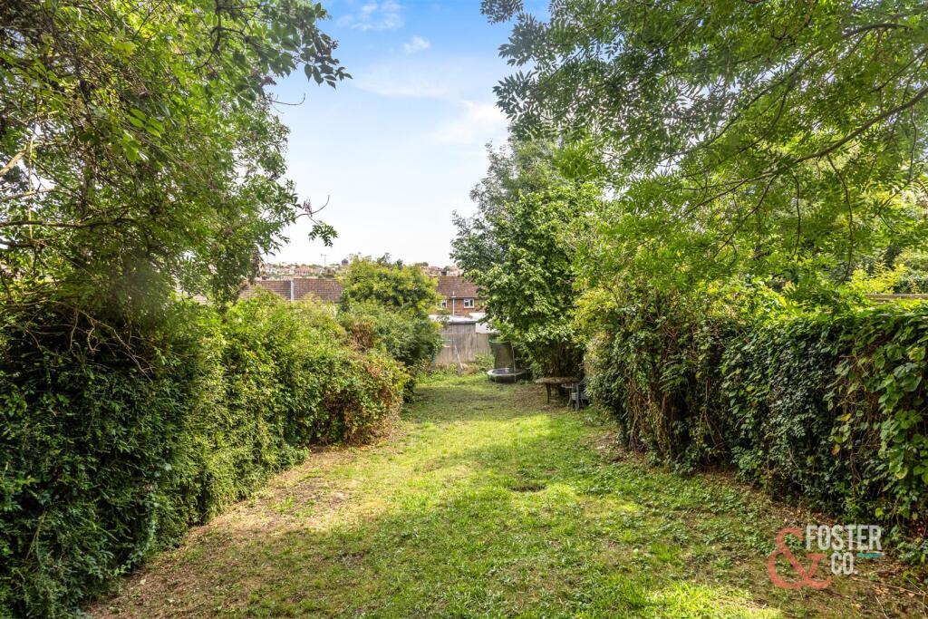 Mile Oak Road 160-007.jpg