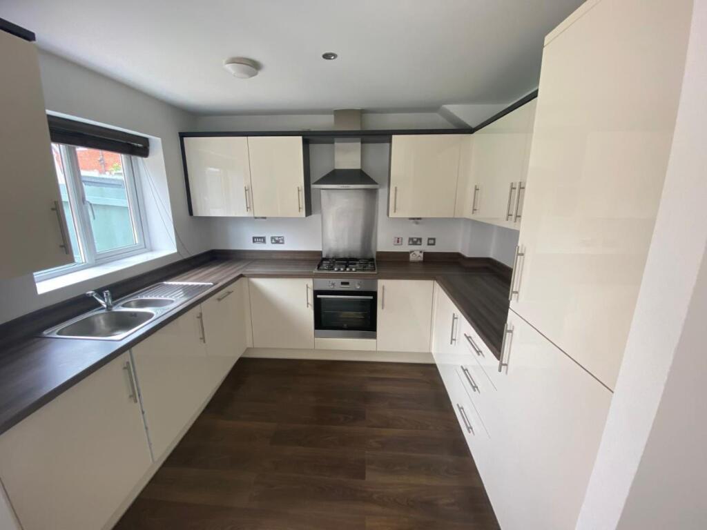 WhatsApp Image 2025-05-24 at 18.42.14 (4).jpeg