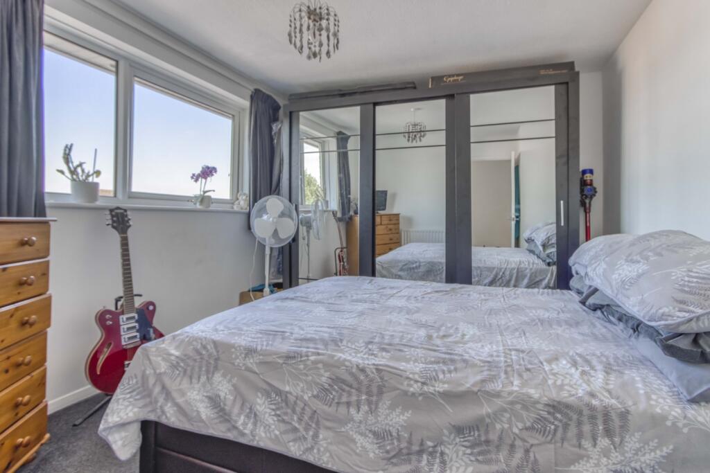 Newbarn Park Road (10)