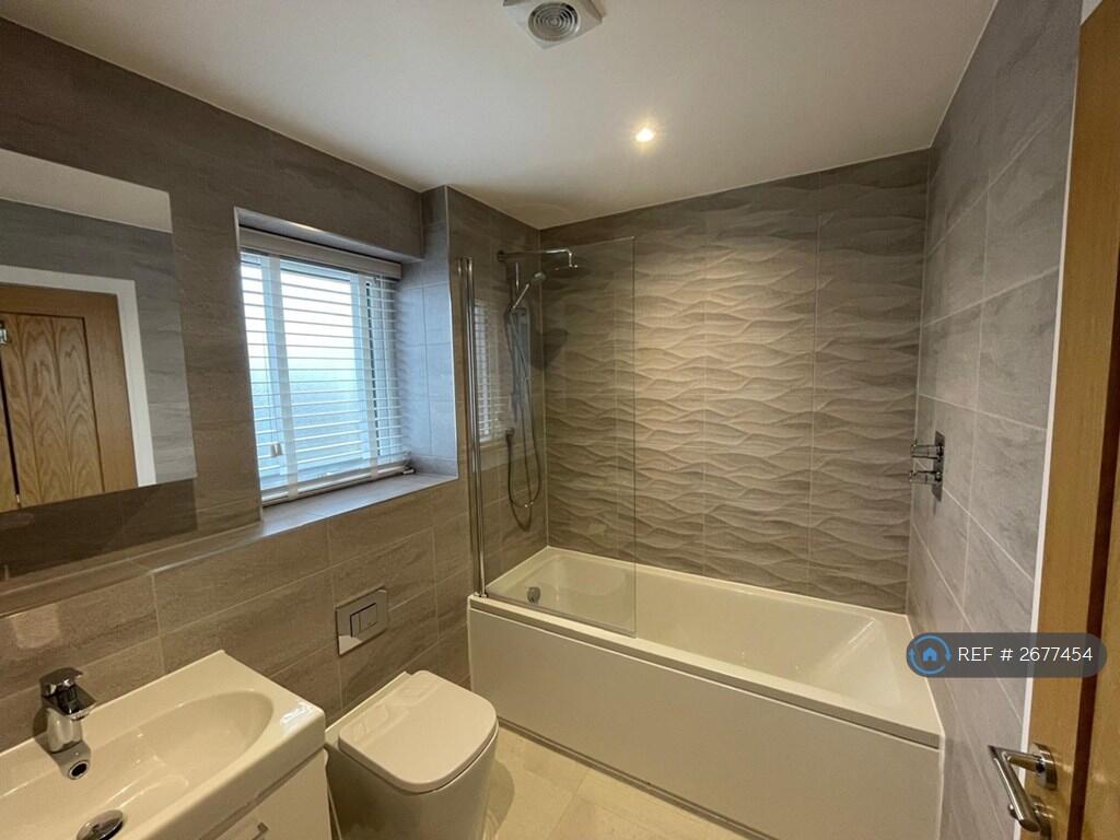 Upstairs Bathroom