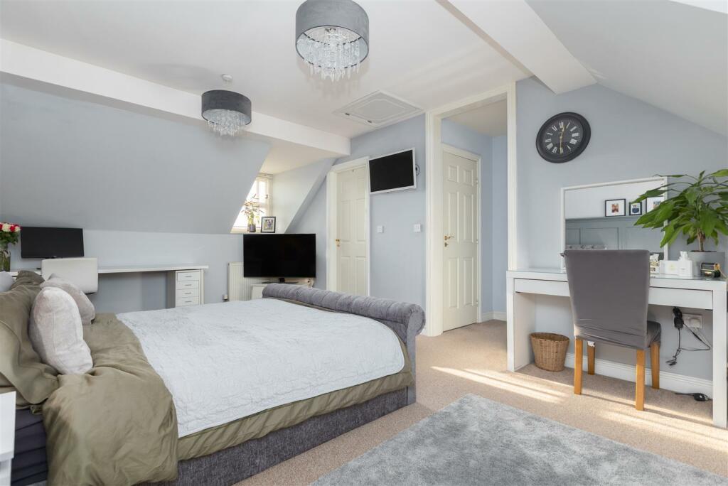 Principal Bedroom