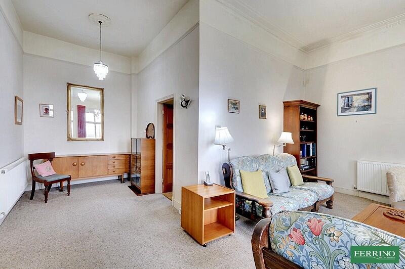 Sitting/Dining Room