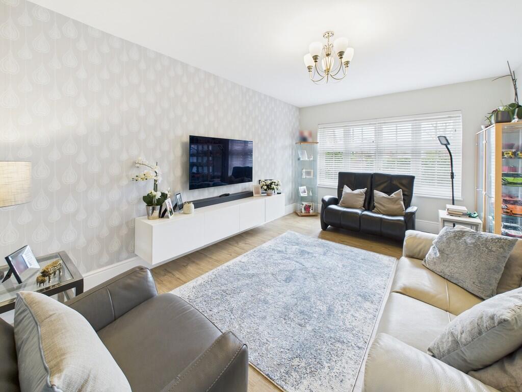 CAM02854G0-PR0371...