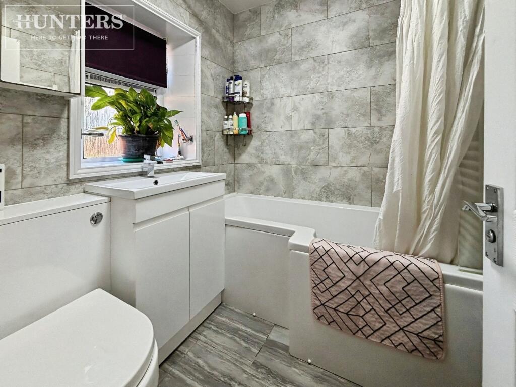 pbox-bathroom-338400.jpeg