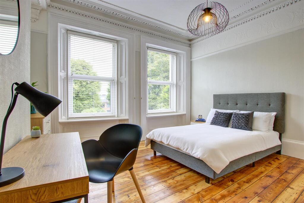 Bed 3.jpg