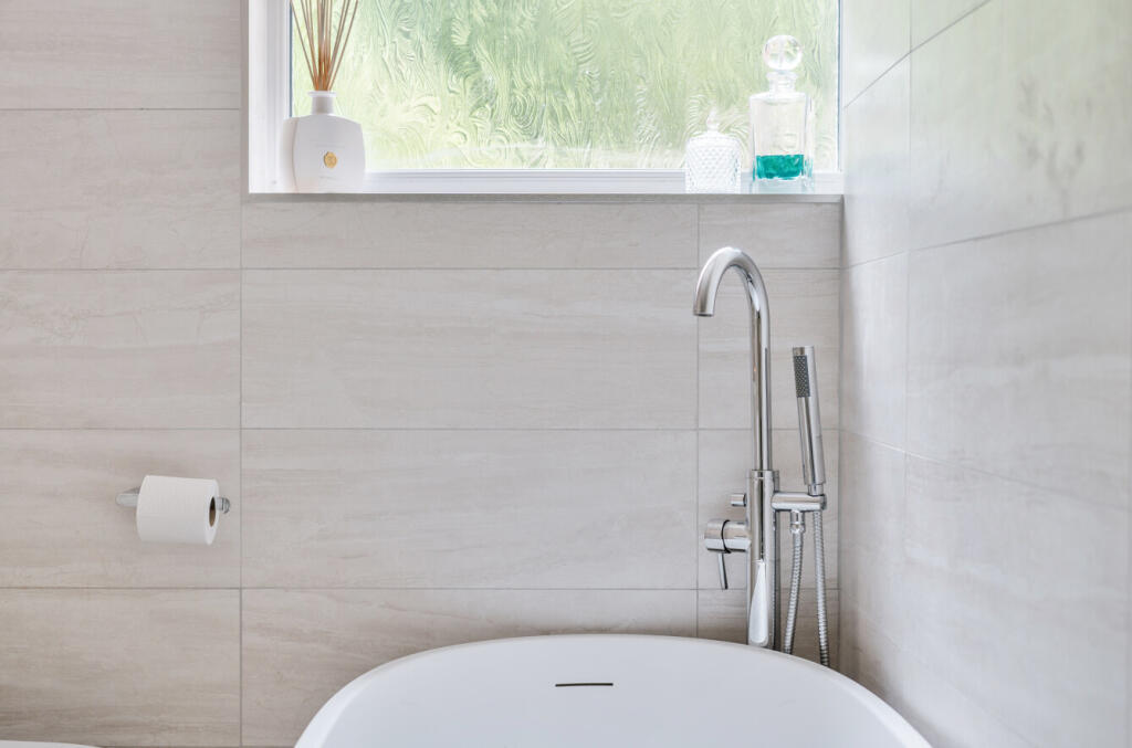 1309838-8-685d10c...