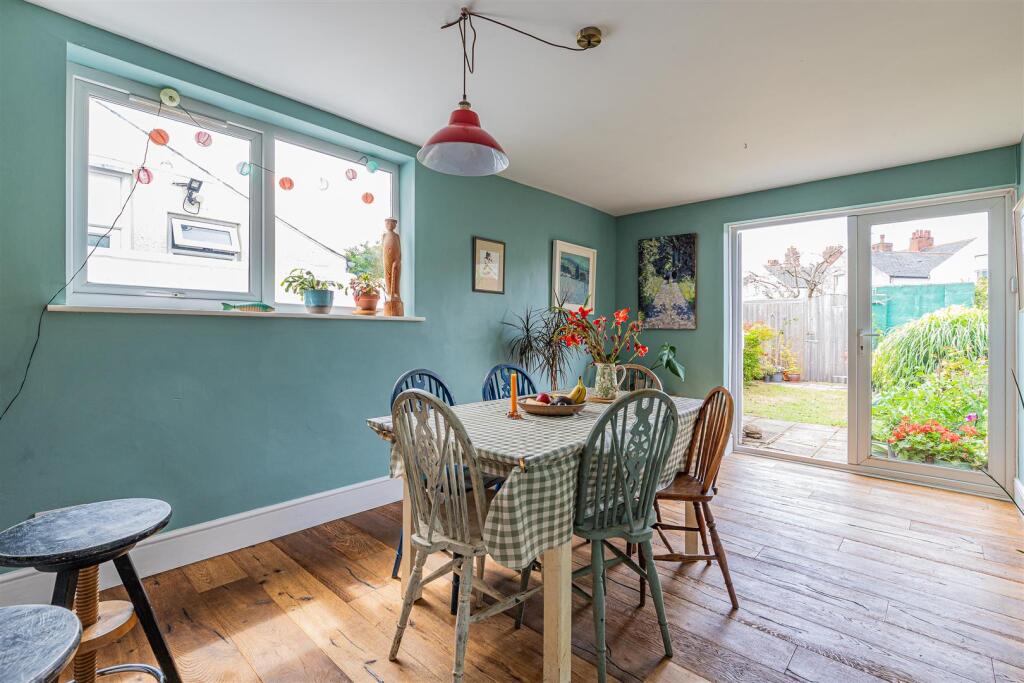 Edington Avenue 15-14.jpg