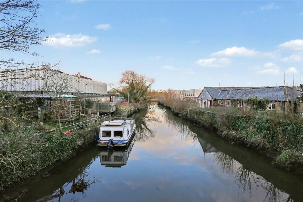River/Mooring