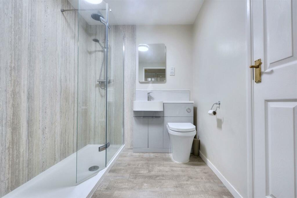 Bathroom.jpeg