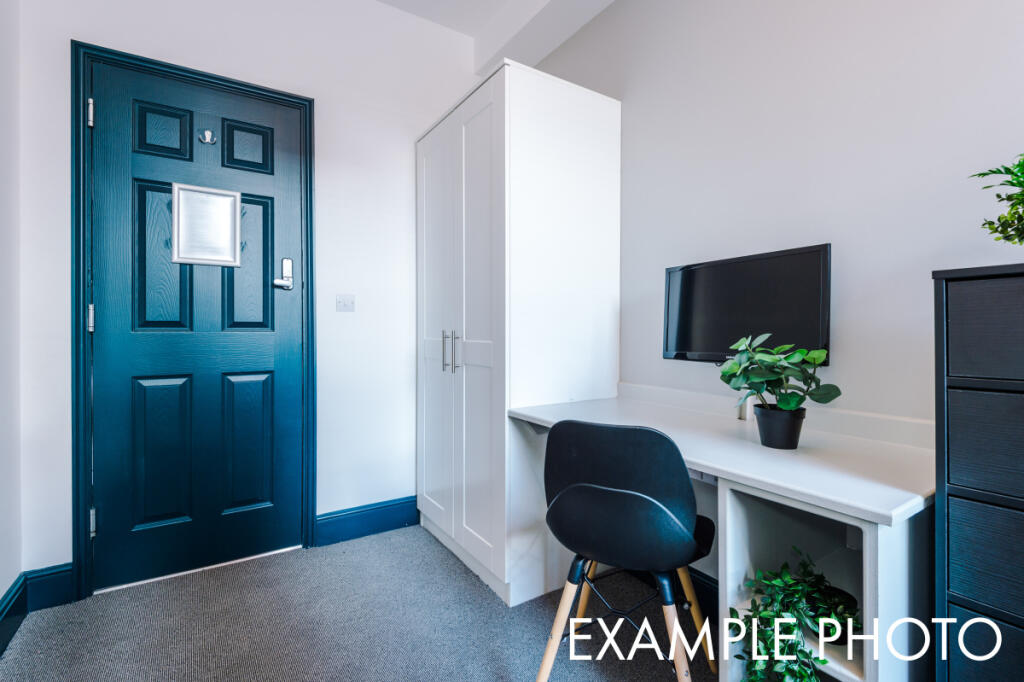 Flat 2, Shoe and Boot, Example 8