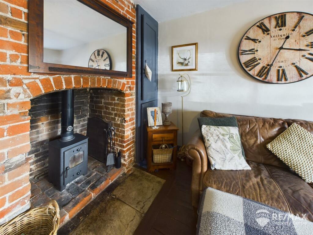 Fireplace.jpg