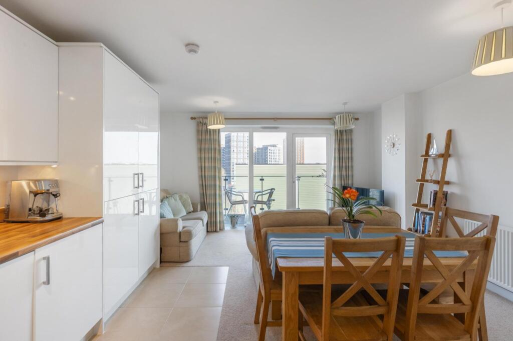 Kitchen/Reception