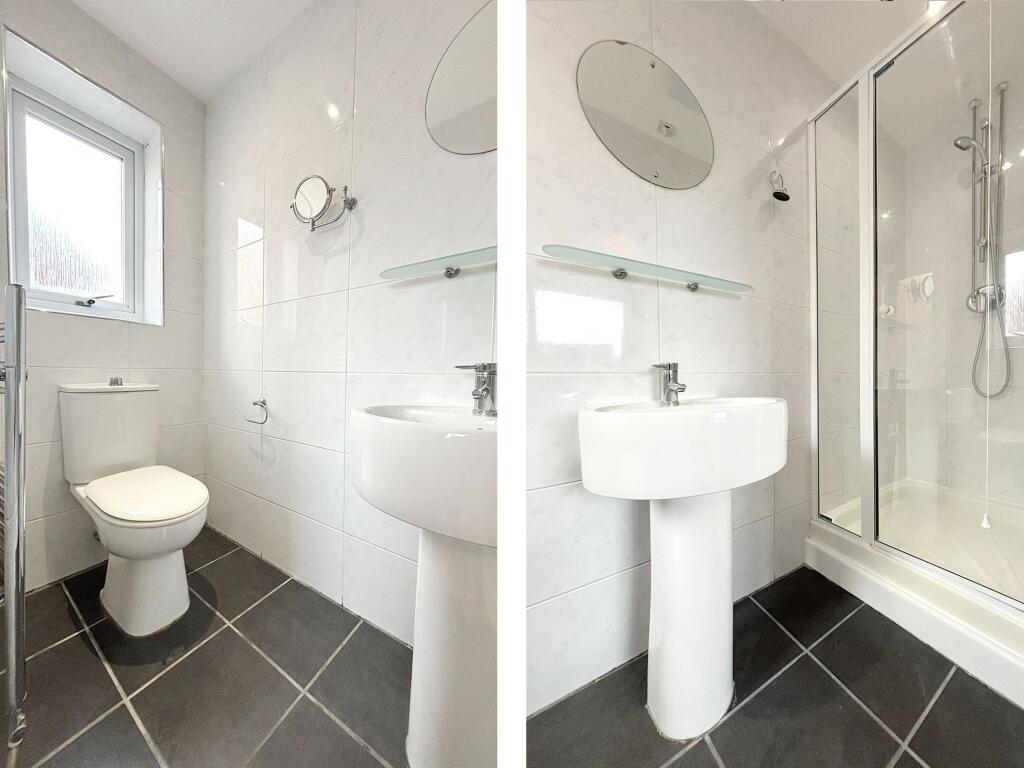 En-suite to master bedroom