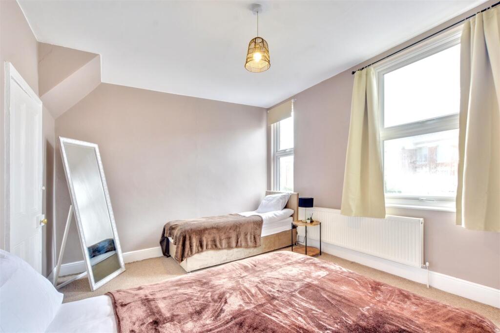 Bedroom Two_3.jpeg
