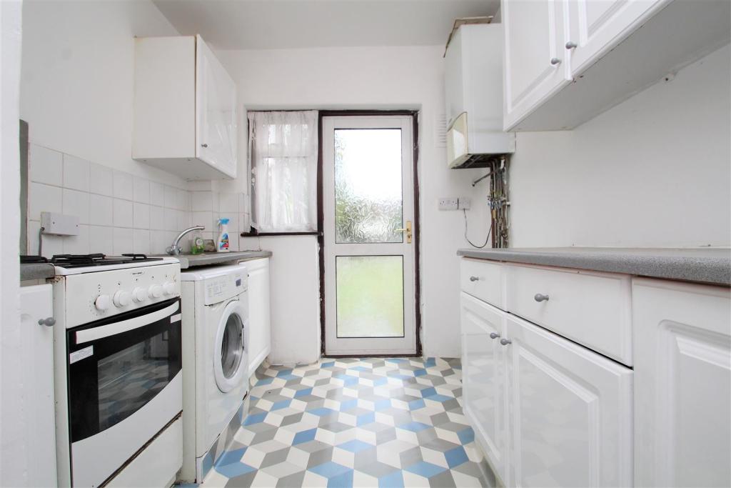 Kitchen.JPG