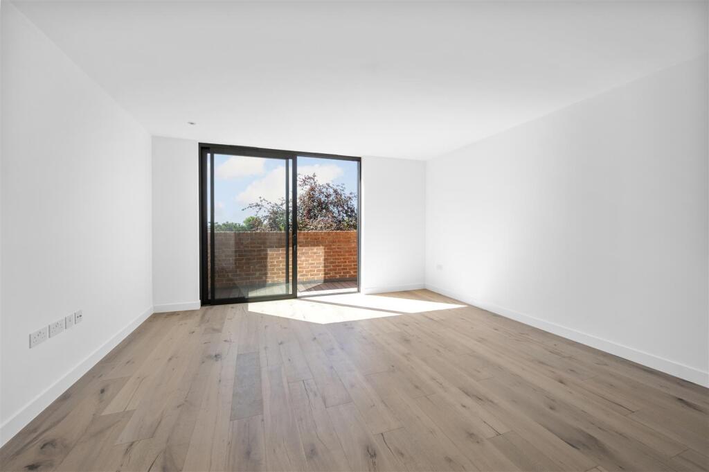 3, Holland Court,5.jpg