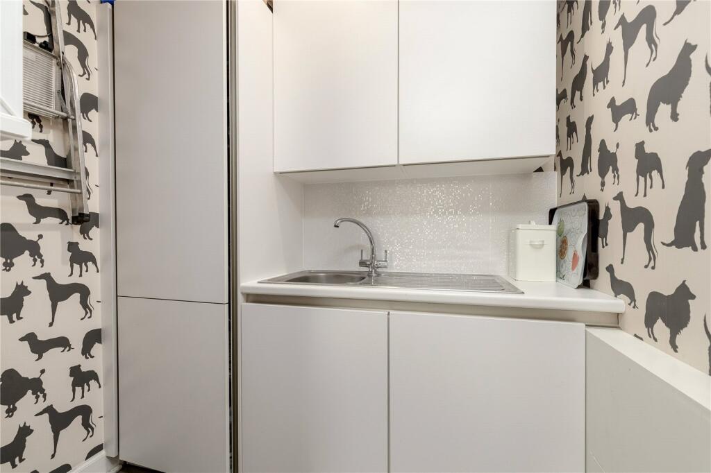 Pantry/Utility Room