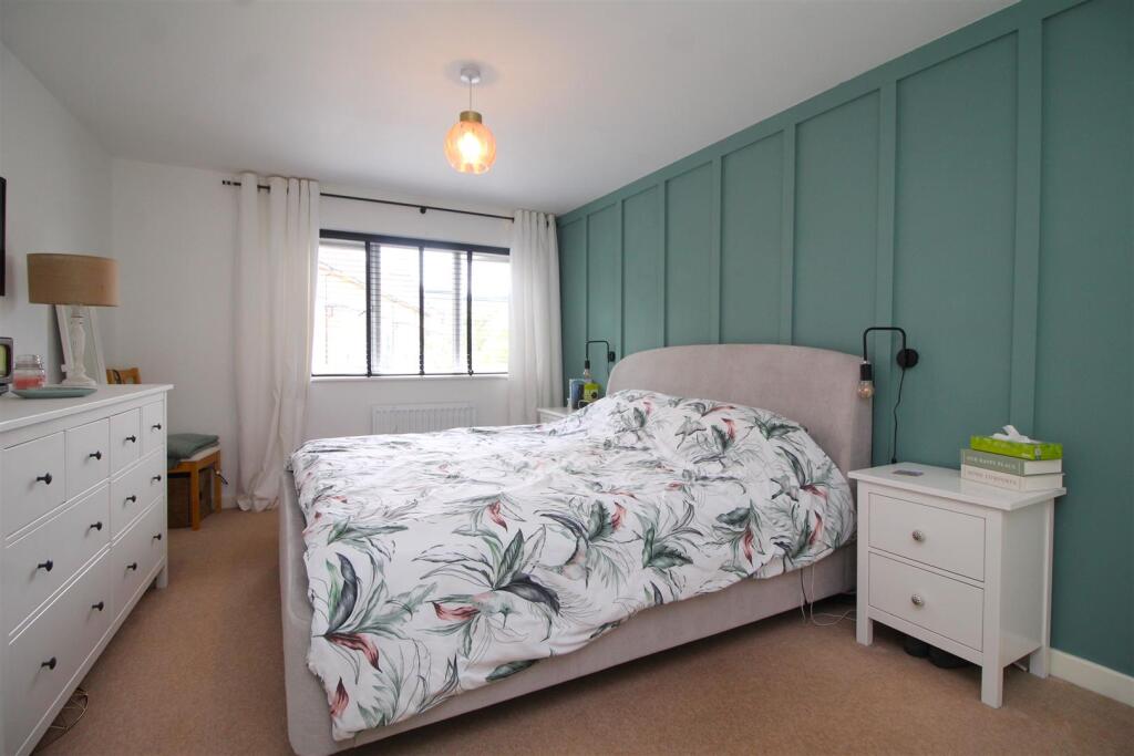 main bedroom .JPG
