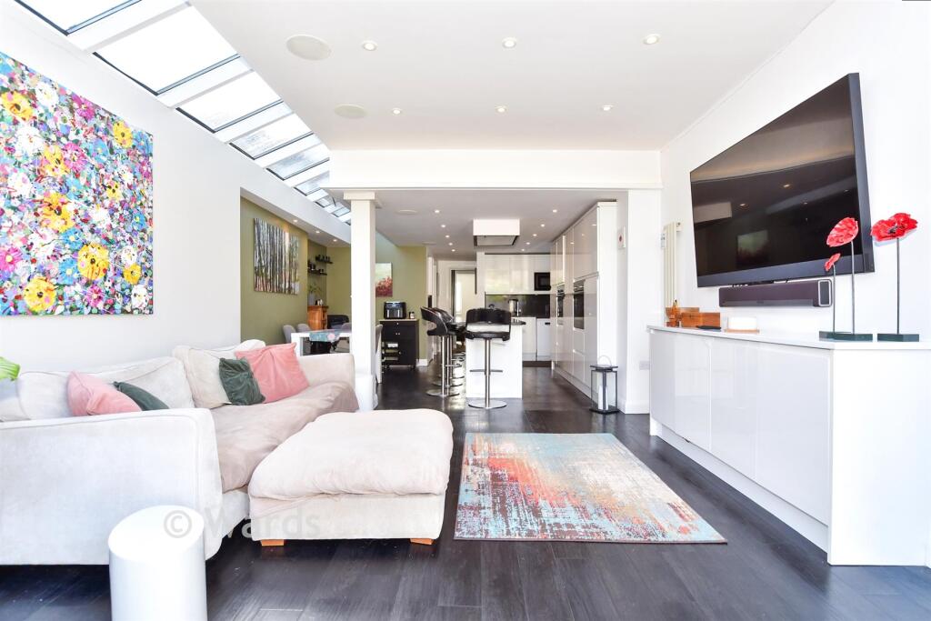 Kitchen/Diner/Family Area