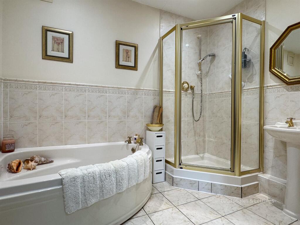 7 Poplars Farm Rd BS-13.jpg