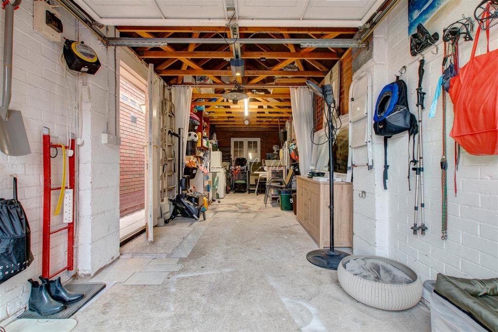 Grosmont Way, Newport, HernCrabtree, (1).jpg