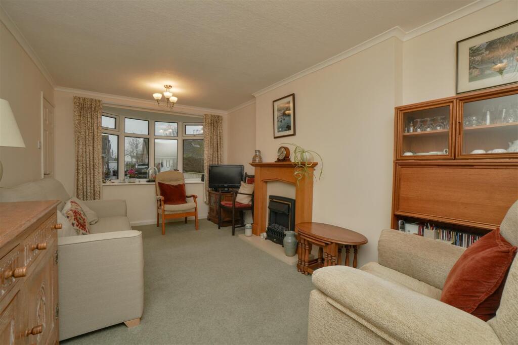 Dining Lounge
